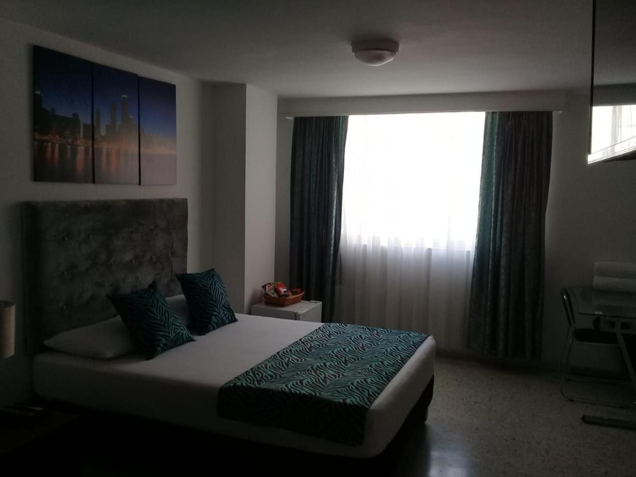 Torre De Granada Hotell Cali Eksteriør bilde